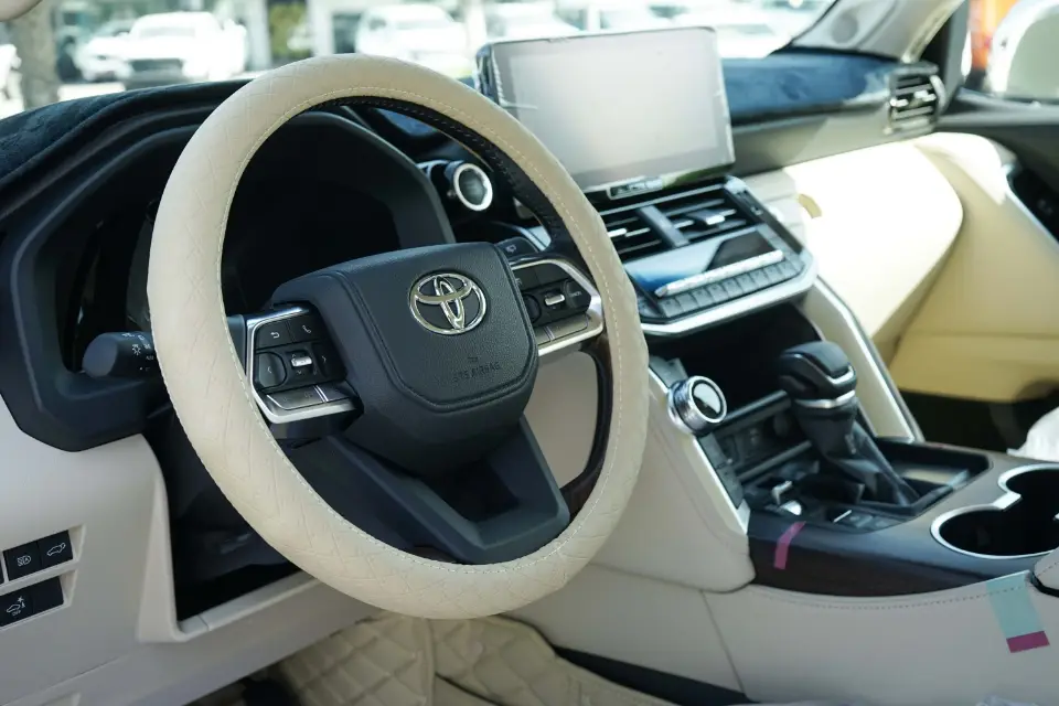 TOYOTA LANDCRUISER VX.R WHITE 2025